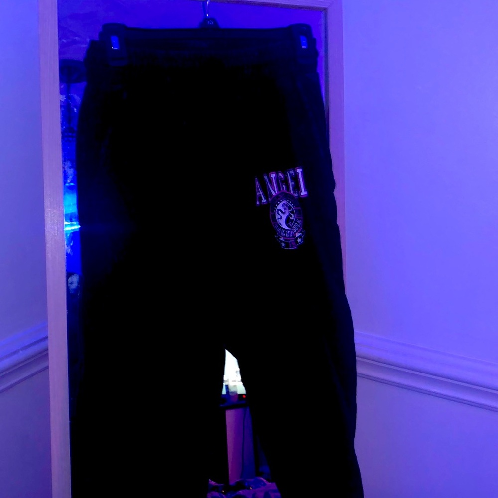 Black sweatpants